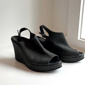 Cordani black wedges